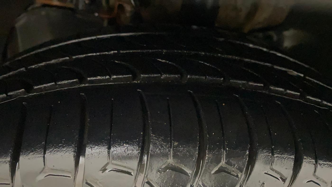 2018 Tata TIAGO NRG PETROL, Petrol, Manual, 49,200 km, Left Front Tyre Tread