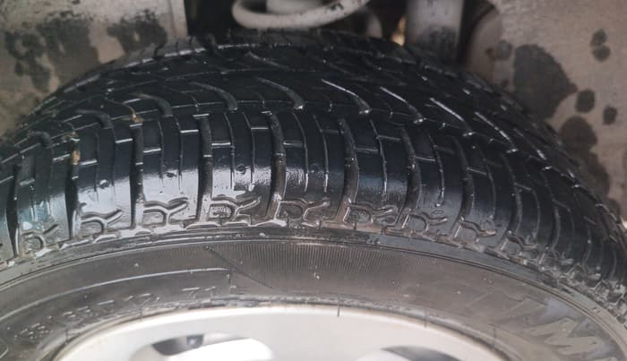 2016 Tata Nano TWIST XTA, Petrol, Automatic, 37,967 km, Left Rear Tyre Tread