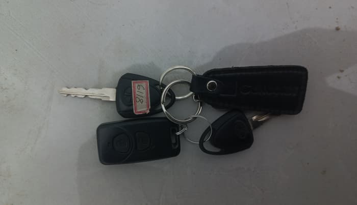 2016 Tata Nano TWIST XTA, Petrol, Automatic, 37,967 km, Key Close Up