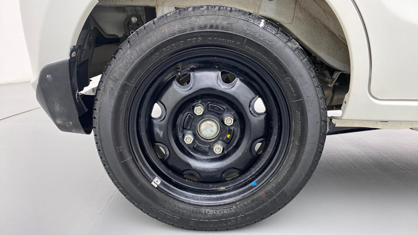 2016 Maruti Alto K10 VXI P, Petrol, Manual, 20,837 km, Right Rear Wheel