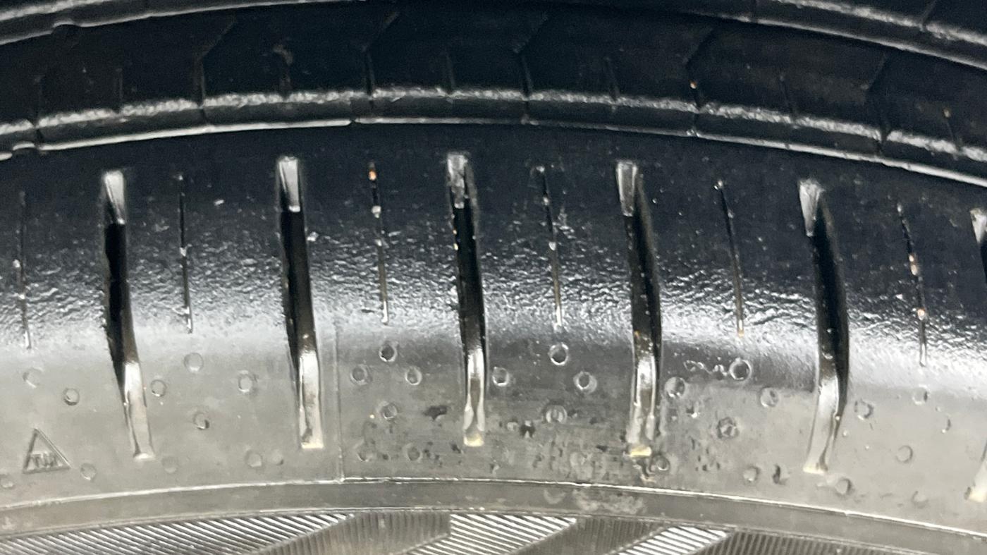 2021 Nissan MAGNITE XV PREMIUM TURBO (O), Petrol, Manual, 51,888 km, Left Front Tyre Tread