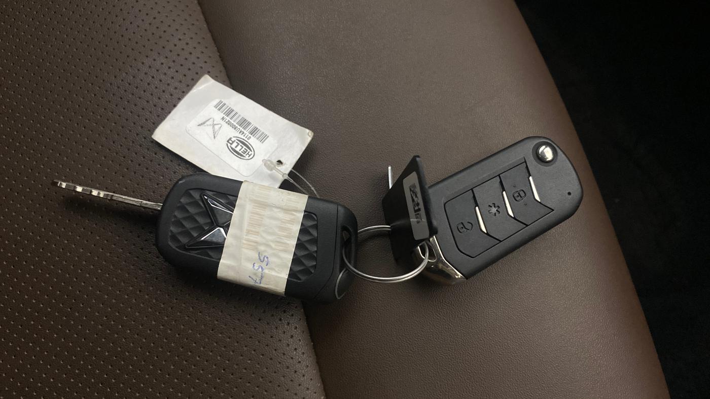 2025 Mahindra SCORPIO-N N Z8 S Petrol AT, Petrol, Automatic, 8,772 km, Key Close Up