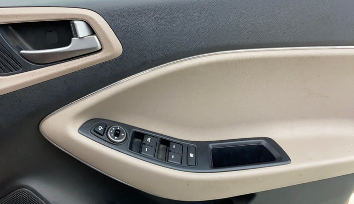 2018 Hyundai Elite i20 ASTA 1.2 (O), Petrol, Manual, 48,735 km, Driver Side Door Panels Control