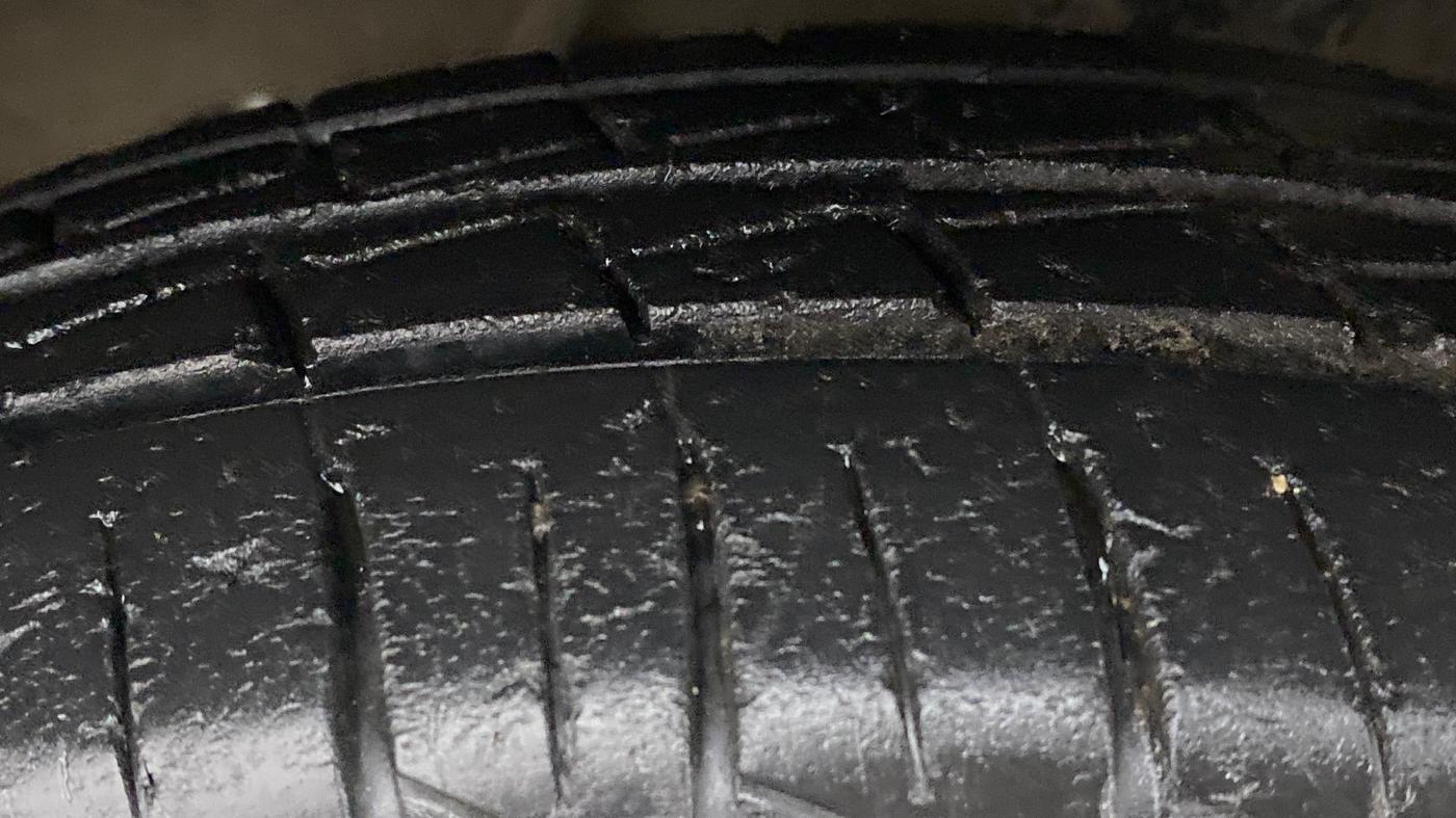 2021 Maruti Alto LXI OPT CNG, CNG, Manual, 36,913 km, Right Front Tyre Tread
