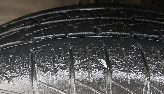 2021 Maruti Alto LXI OPT CNG, CNG, Manual, 36,913 km, Left Front Tyre Tread