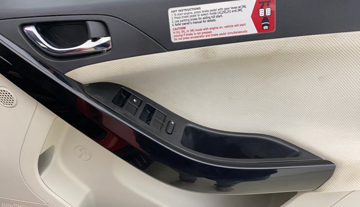 2020 Tata NEXON XZA PLUS PETROL, Petrol, Automatic, 16,425 km, Driver Side Door Panels Control