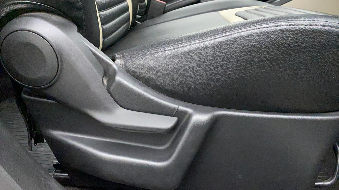 2019 Maruti New Wagon-R VXI 1.2L, Petrol, Manual, 4,160 km, Driver Side Adjustment Panel