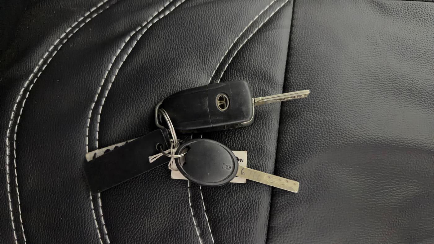 2021 Tata Tiago XT PETROL, Petrol, Manual, 82,937 km, Key Close Up