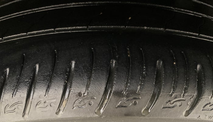 2022 Hyundai VENUE N LINE N8 1.0 TURBO DCT DUAL TONE, Petrol, Automatic, 31,361 km, Left Rear Tyre Tread