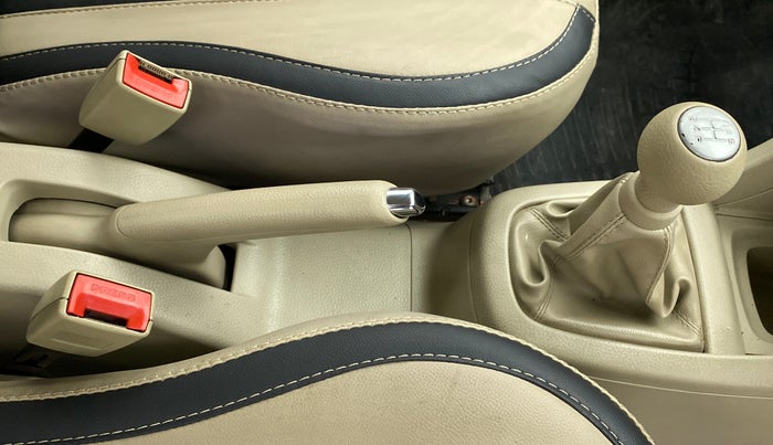 2014 Maruti Swift Dzire VXI, Petrol, Manual, 42,969 km, Gear Lever