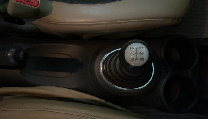 2016 Honda Amaze 1.2L I-VTEC S, Petrol, Manual, 67,063 km, Gear Lever