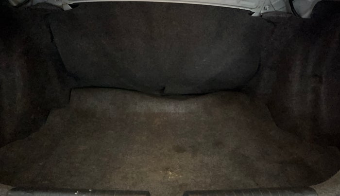 2016 Honda Amaze 1.2L I-VTEC S, Petrol, Manual, 67,063 km, Boot Inside