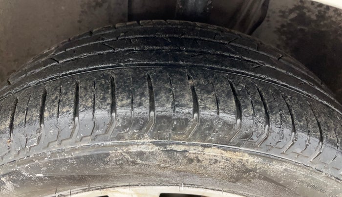 2022 Skoda SLAVIA AMBITION 1.0L TSI AT, Petrol, Automatic, 36,756 km, Left Front Tyre Tread