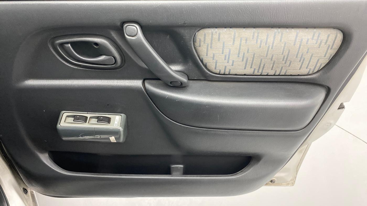 2008 Maruti Wagon R Duo LXI LPG, LPG, Manual, 1,01,218 km, Driver Side Door Panels Control