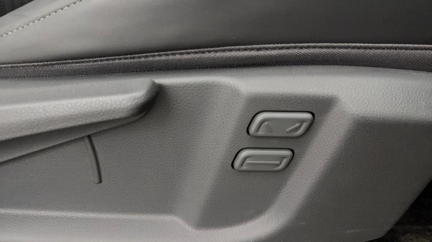 2025 KIA SYROS HTX Plus 1.0 Turbo 7DCT, Petrol, Automatic, 7,801 km, Driver Side Adjustment Panel