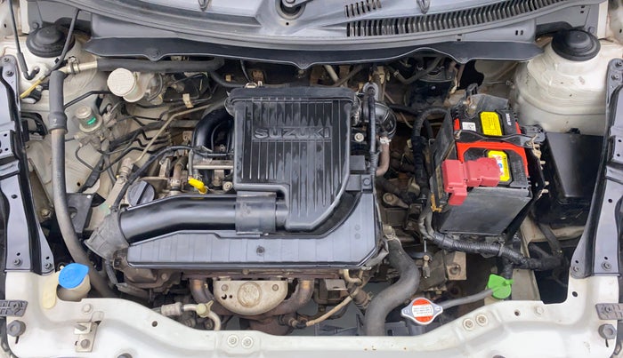 2013 Maruti Swift VXI D, Petrol, Manual, 86,374 km, Open Bonet