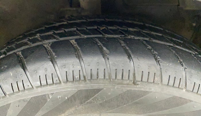 2019 Maruti Celerio ZXI AMT, Petrol, Automatic, 19,937 km, Right Front Tyre Tread