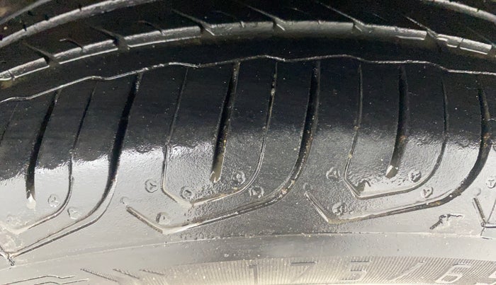 2017 Honda Jazz 1.2L I-VTEC V AT, Petrol, Automatic, 60,193 km, Left Rear Tyre Tread