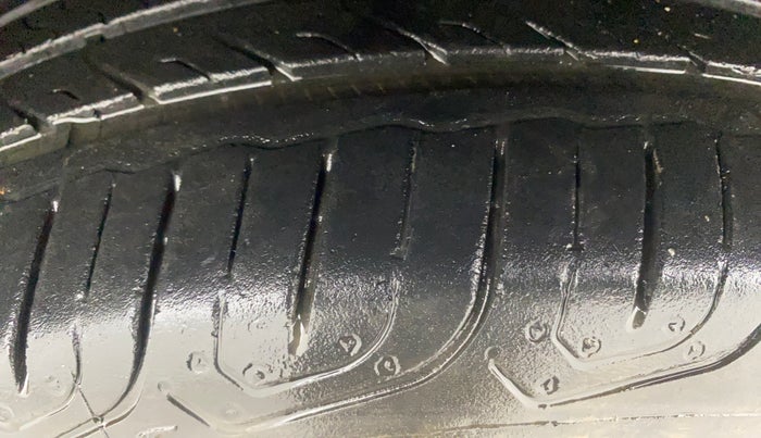 2017 Honda Jazz 1.2L I-VTEC V AT, Petrol, Automatic, 60,193 km, Left Front Tyre Tread