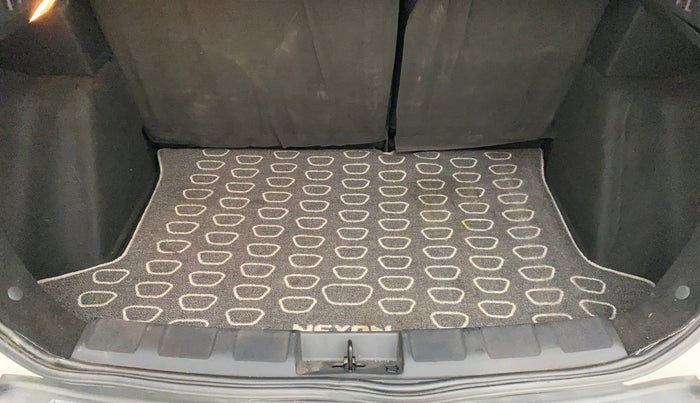2019 Tata NEXON XZA PLUS DIESEL, Diesel, Automatic, 40,287 km, Boot Inside