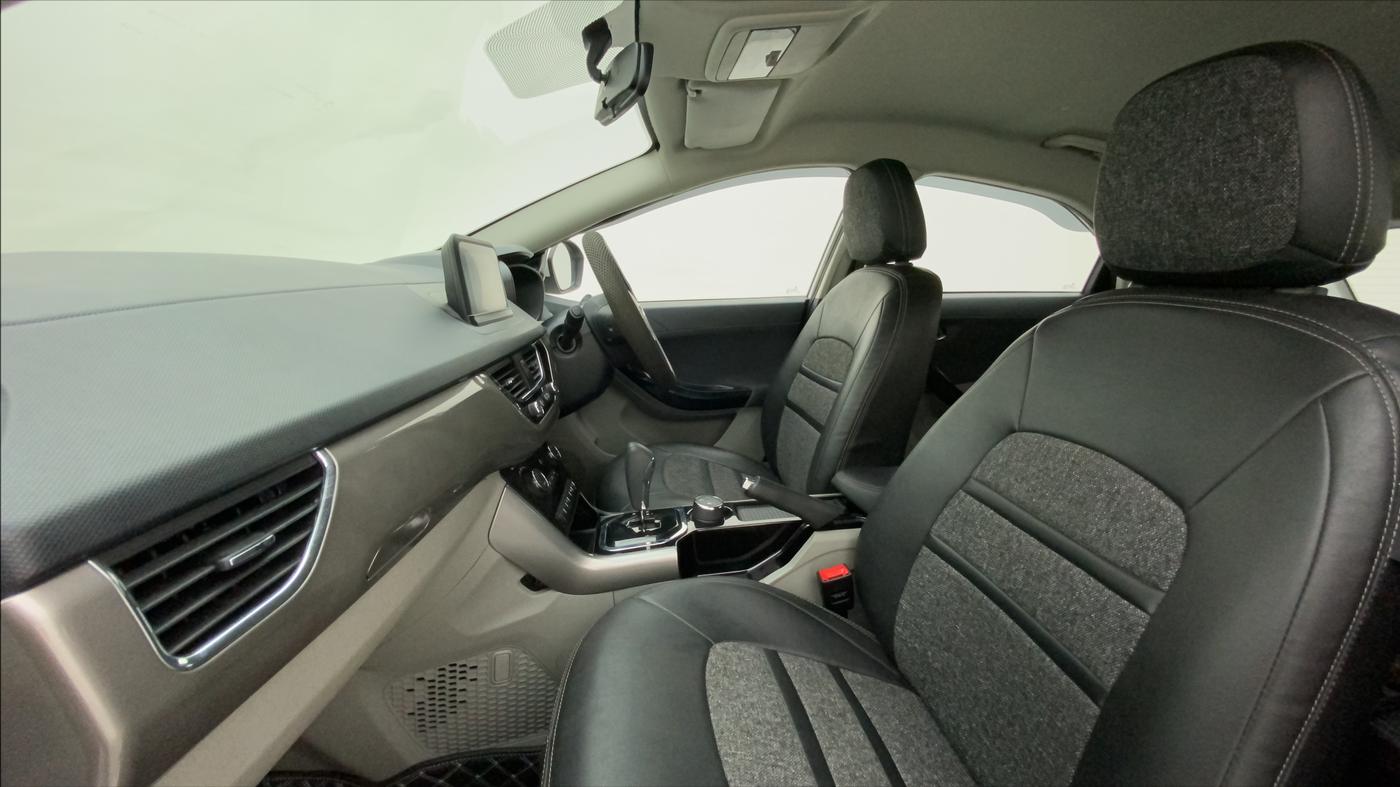 2019 Tata NEXON XZA PLUS DIESEL, Diesel, Automatic, 40,287 km, Right Side Front Door Cabin