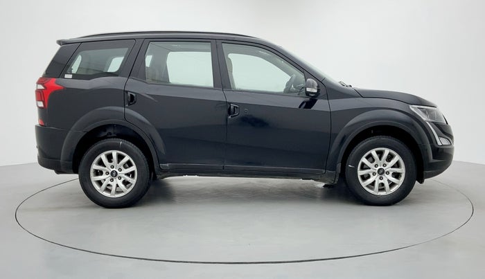 2019 Mahindra XUV500 W9, Diesel, Manual, 5 km, Right Side View