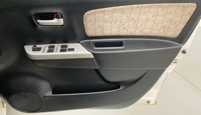 2015 Maruti Wagon R 1.0 VXI, Petrol, Manual, 91,399 km, Driver Side Door Panels Control