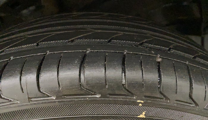 2015 Maruti Wagon R 1.0 VXI, Petrol, Manual, 91,399 km, Left Rear Tyre Tread