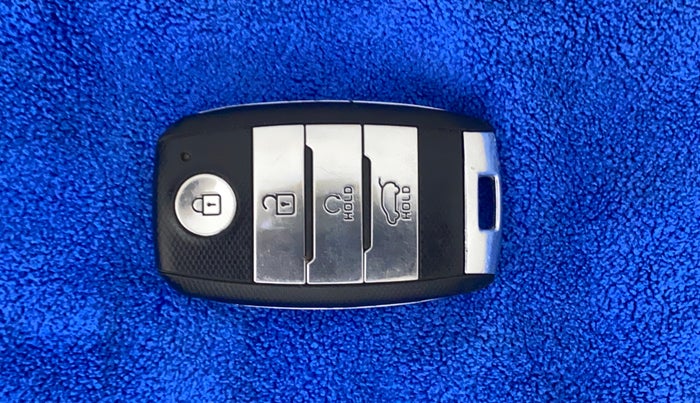 2022 KIA SELTOS HTX 1.5 PETROL, Petrol, Manual, 35,729 km, Key Close Up