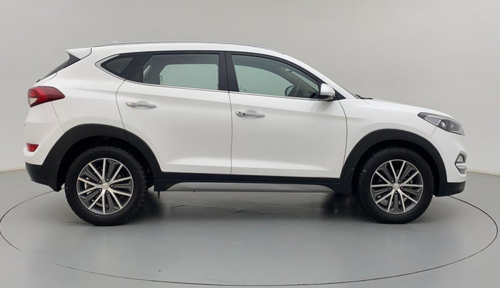 2016 Hyundai Tucson 2WD AT GLS DIESEL, Diesel, Automatic, 77,436 km, Right Side View