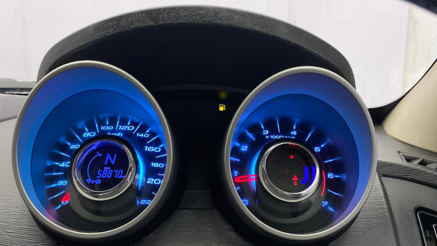 2016 Mahindra XUV500 W10, Diesel, Manual, 58,835 km, Odometer Image