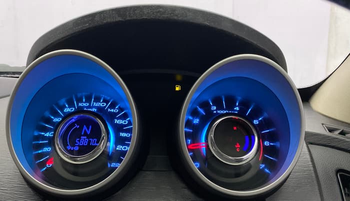 2016 Mahindra XUV500 W10, Diesel, Manual, 58,835 km, Odometer Image