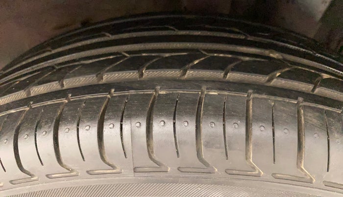 2015 Hyundai Grand i10 ASTA AT 1.2 KAPPA VTVT, Petrol, Automatic, 38,232 km, Left Rear Tyre Tread