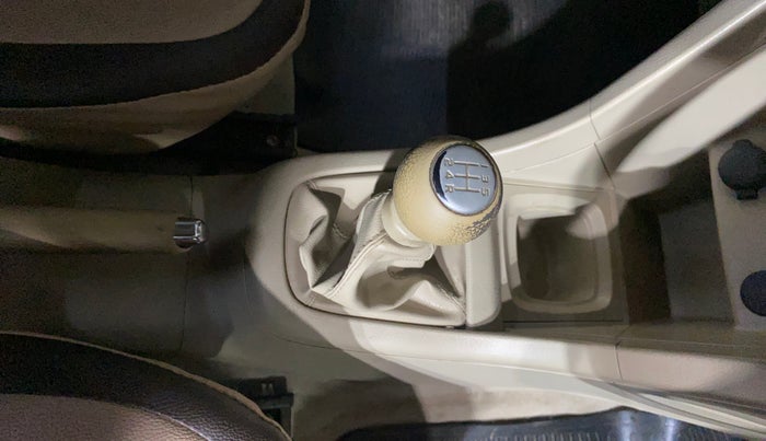 2013 Maruti Swift Dzire VXI, Petrol, Manual, 35,070 km, Gear Lever