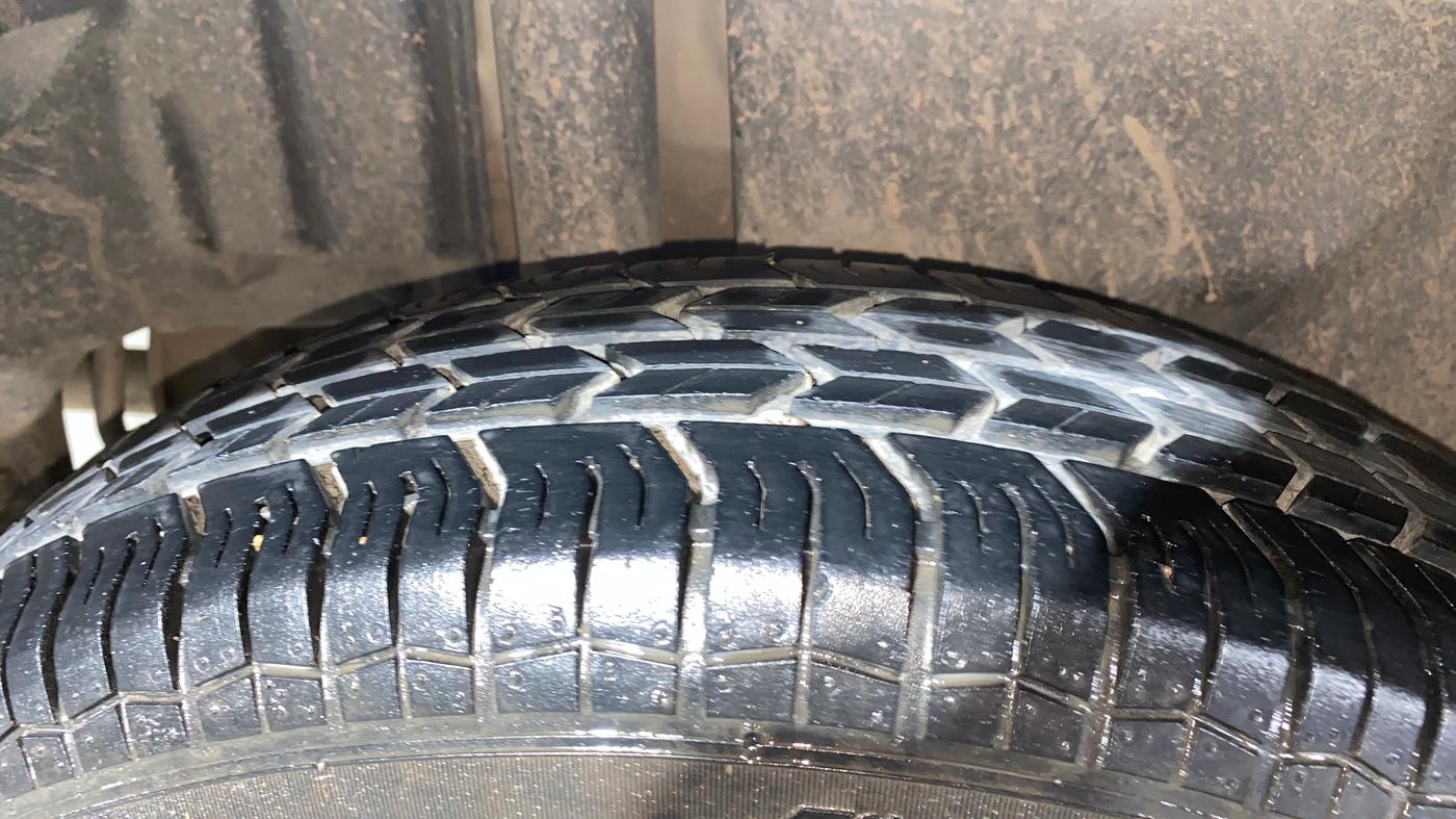 2013 Maruti Swift Dzire VXI, Petrol, Manual, 35,070 km, Right Rear Tyre Tread