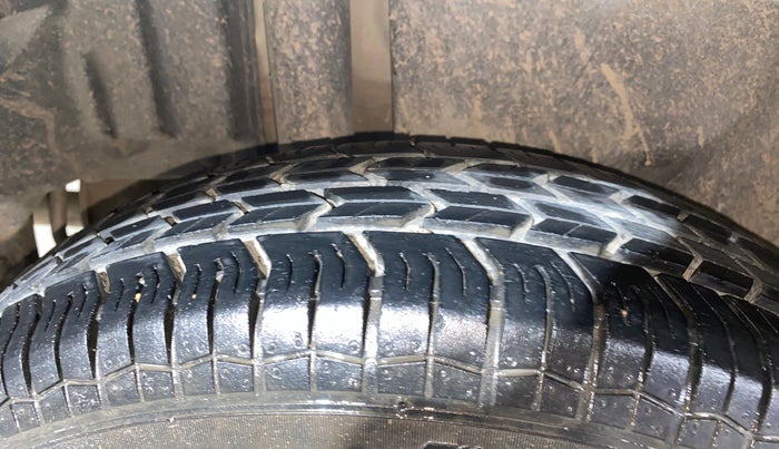 2013 Maruti Swift Dzire VXI, Petrol, Manual, 35,070 km, Right Rear Tyre Tread