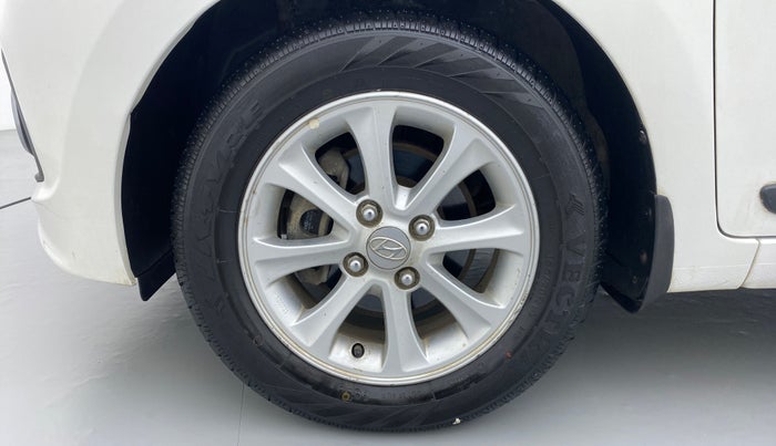 2015 Hyundai Grand i10 ASTA 1.2 AT VTVT, Petrol, Automatic, 31,166 km, Left Front Wheel