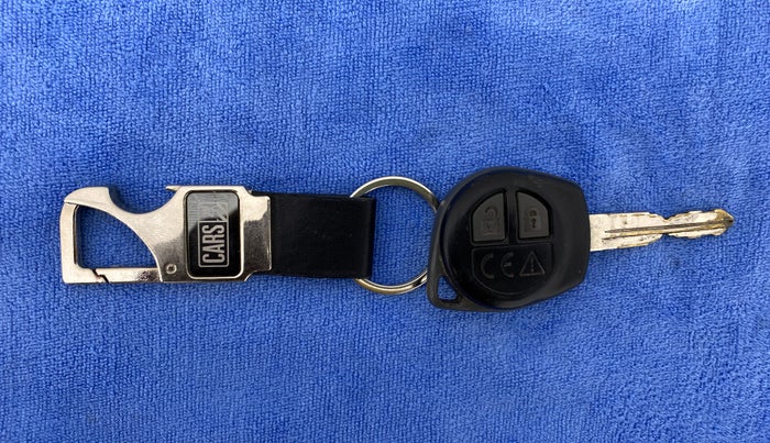 2019 Maruti Swift VXI AMT D, Petrol, Automatic, 32,922 km, Key Close Up