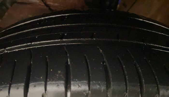 2018 Maruti Dzire ZXI PLUS AMT, Petrol, Automatic, 65,820 km, Left Front Tyre Tread