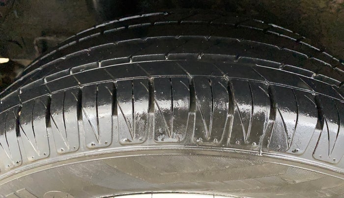 2022 Hyundai VENUE S(O) 1.2, Petrol, Manual, 88,780 km, Right Rear Tyre Tread