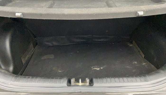 2022 Hyundai VENUE S(O) 1.2, Petrol, Manual, 88,780 km, Boot Inside