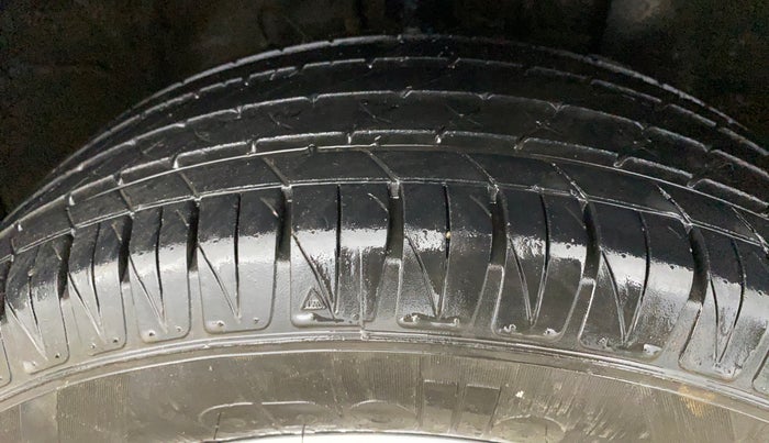 2022 Hyundai VENUE S(O) 1.2, Petrol, Manual, 88,780 km, Right Front Tyre Tread