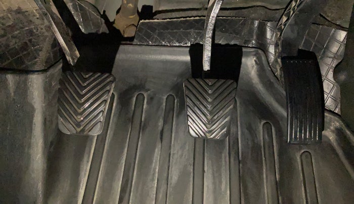 2022 Hyundai VENUE S(O) 1.2, Petrol, Manual, 88,780 km, Pedals