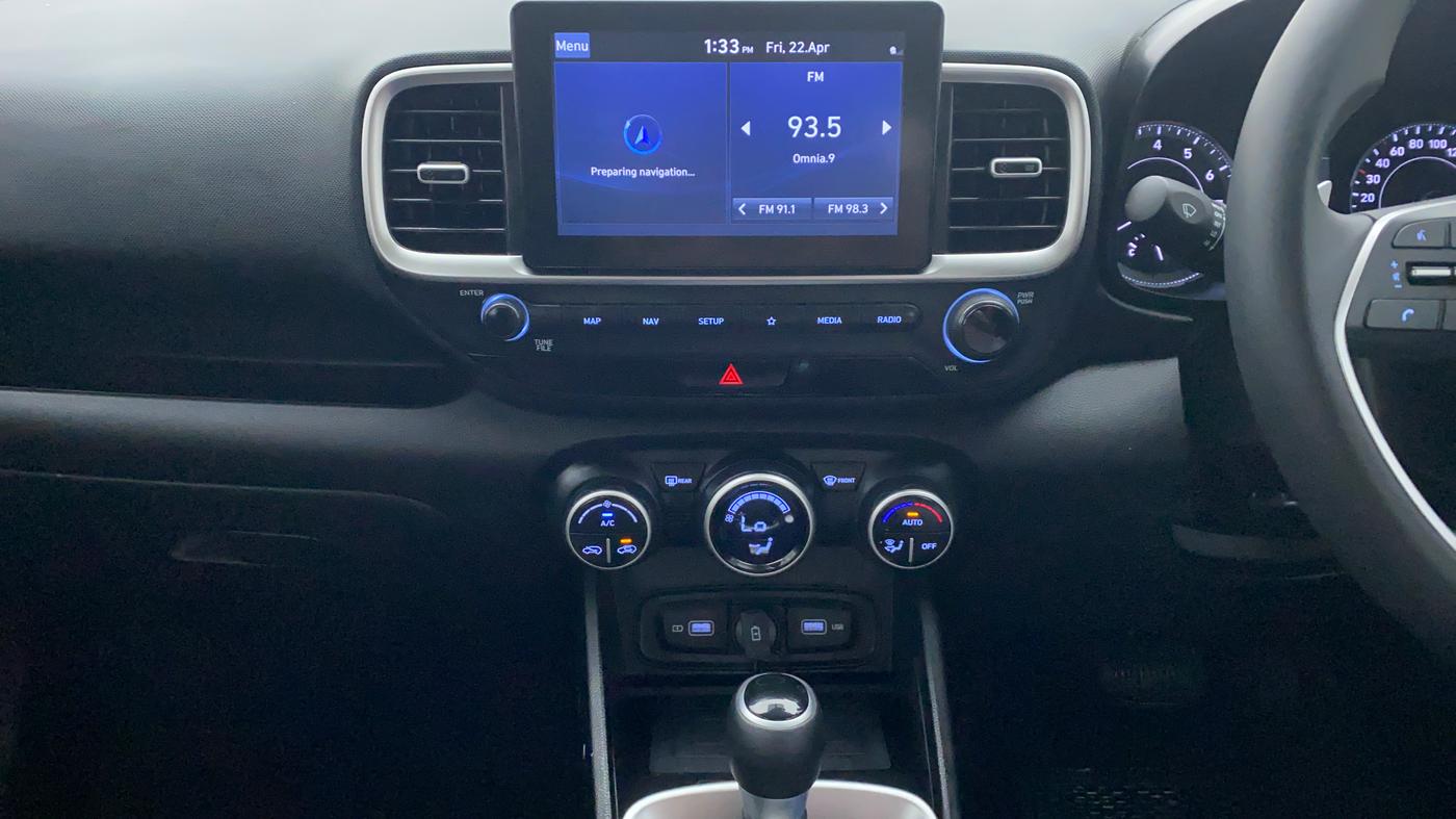 2021 Hyundai VENUE 1.0 TURBO GDI SX+ AT, Petrol, Automatic, 17,128 km, Air Conditioner