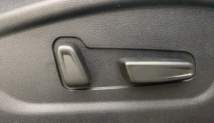 2020 Hyundai Creta SX (O) 1.4 TURBO DCT, Petrol, Automatic, 67,600 km, Driver Side Adjustment Panel