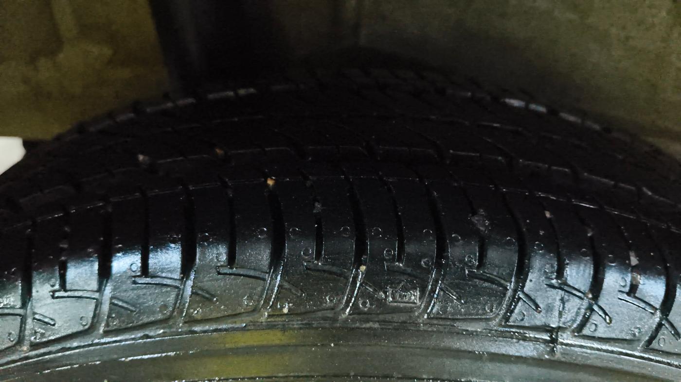 2022 Maruti New Wagon-R ZXI 1.2 AMT, Petrol, Automatic, 6,268 km, Right Rear Tyre Tread