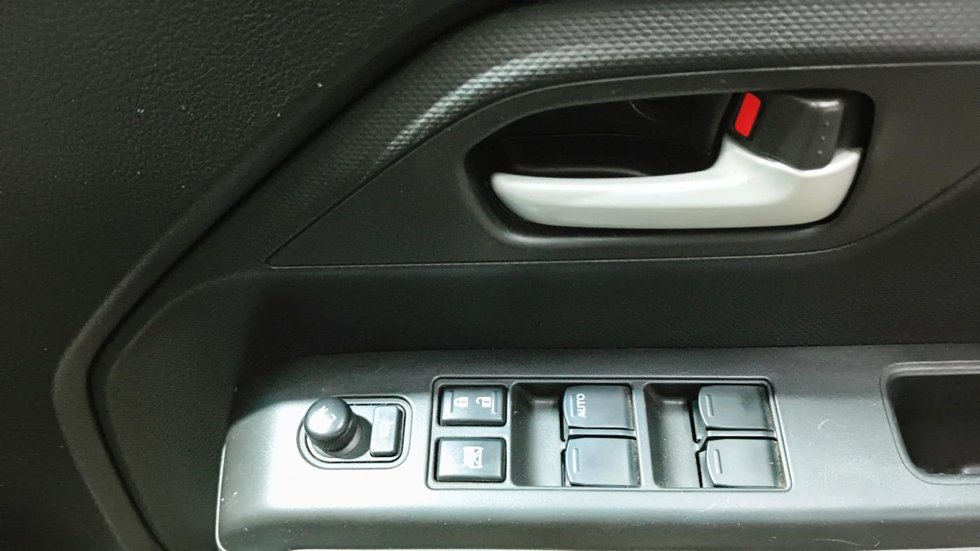 2022 Maruti New Wagon-R ZXI 1.2 AMT, Petrol, Automatic, 6,268 km, Driver Side Door Panels Control