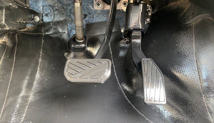 2018 Maruti IGNIS DELTA 1.2 AMT, Petrol, Automatic, 29,038 km, Pedals