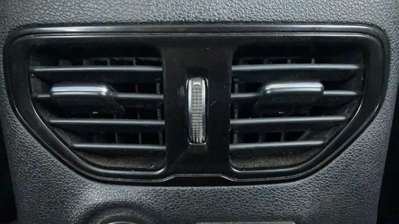 2019 Tata Hexa Varicor 400 XTA, Diesel, Automatic, 42,121 km, Rear AC Vents