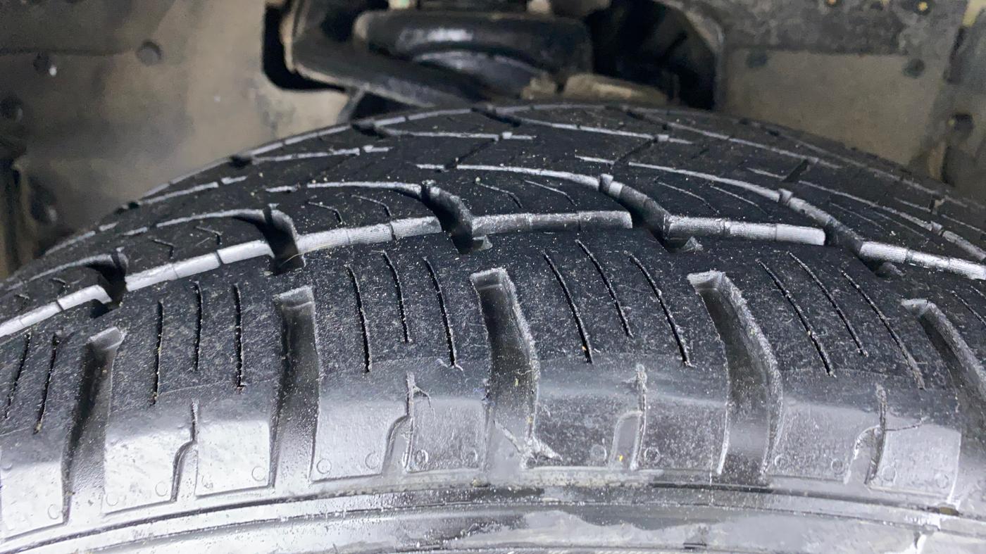 2019 Tata Hexa Varicor 400 XTA, Diesel, Automatic, 42,121 km, Left Front Tyre Tread